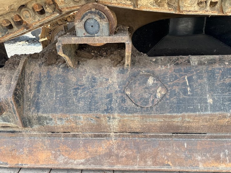 2014-caterpillar-501-image-88