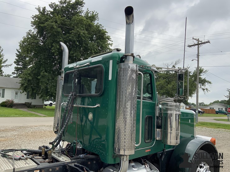 2006-peterbilt-379-image-17