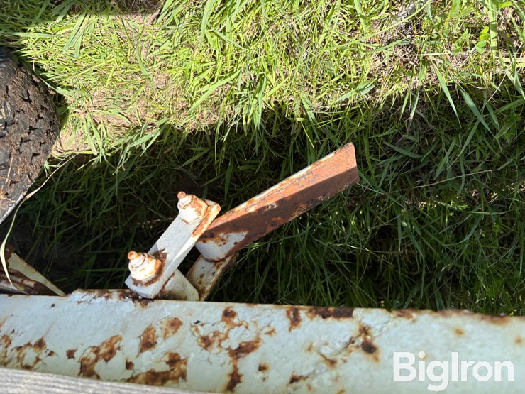 wood-frame-garden-trailer-image-14