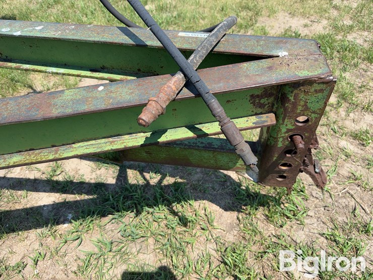 john-deere-16-image-19
