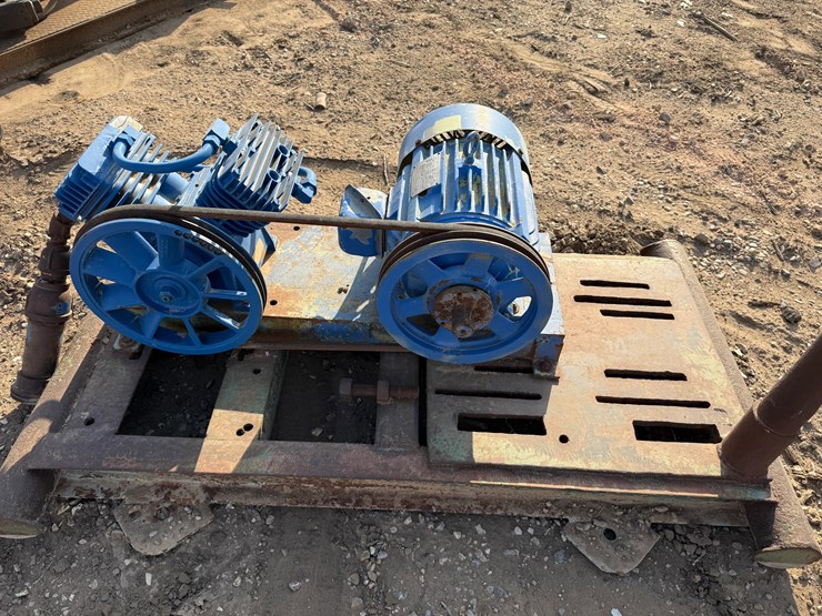(2)-skidded-air-compressor-stations-incomplete-f/-parts-image-2