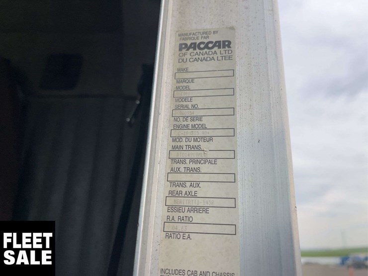 2021-ford-f550-image-44