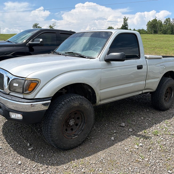 2004 TOYOTA TACOMA