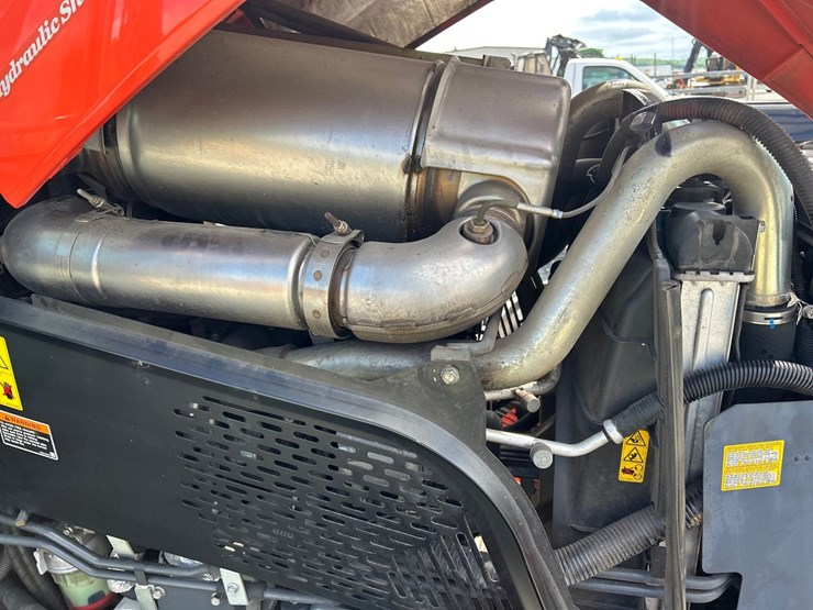 kubota-m5-111d-image-77