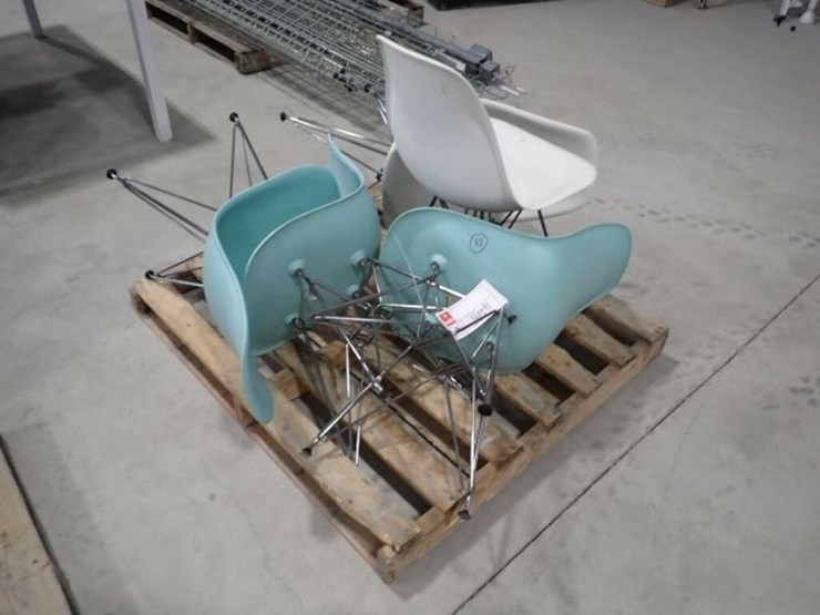 qty-of-(5)-chairs-image-2