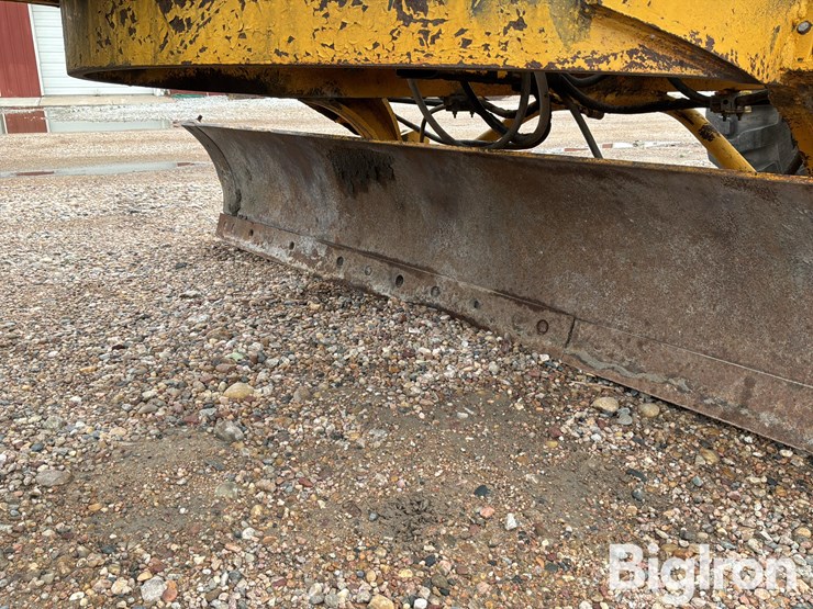 john-deere-570-image-15