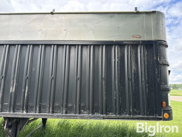 1971-wilson-grain-trailer-image-17
