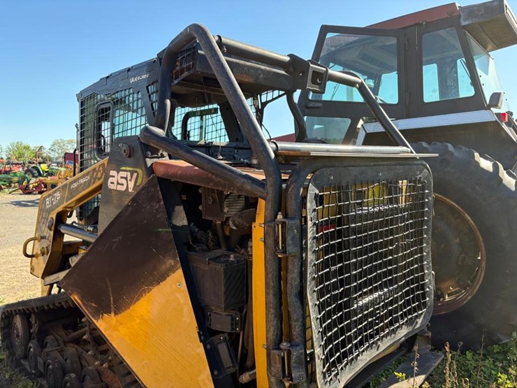 2024-asv-rt-75-heavy-duty-skidsteer-image-11