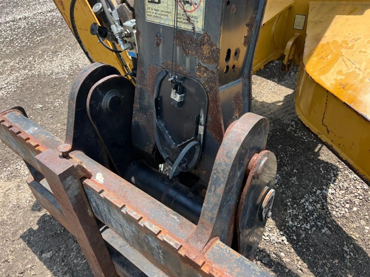 caterpillar-tl642c-image-11
