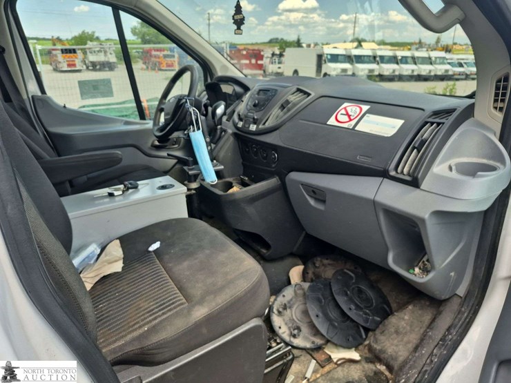 2018-ford-transit-image-23