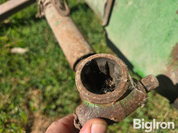 john-deere-112-image-9