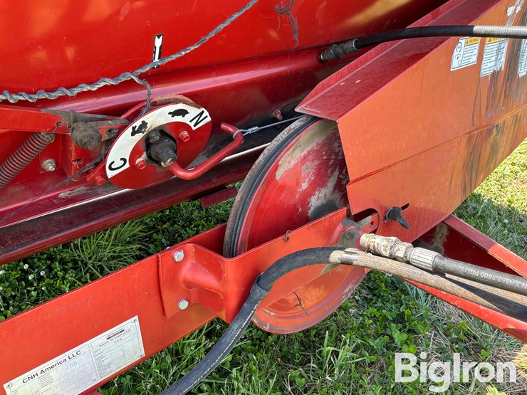 2013-new-holland-185-image-13