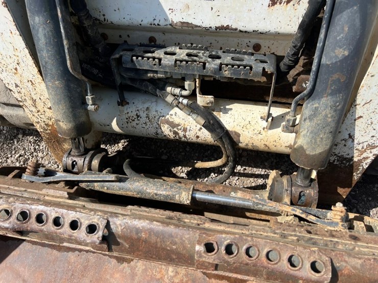 2019-bobcat-t870-image-11