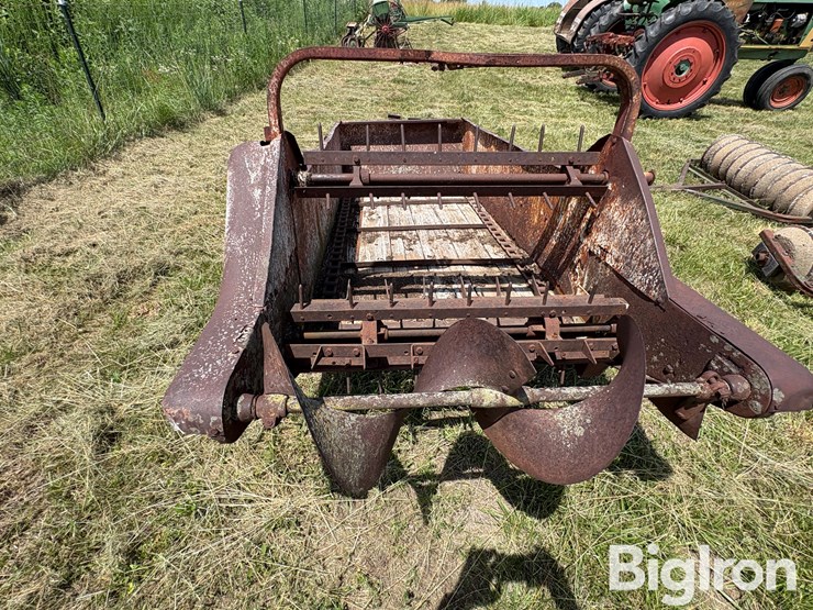 farmall-manure-spreader-image-9