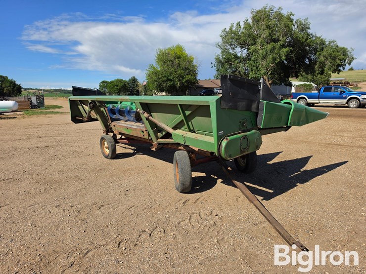 1981-john-deere-843-image-5
