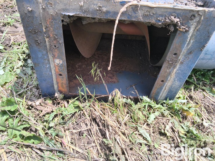 10"-x-11'-bin-unload-auger-image-12