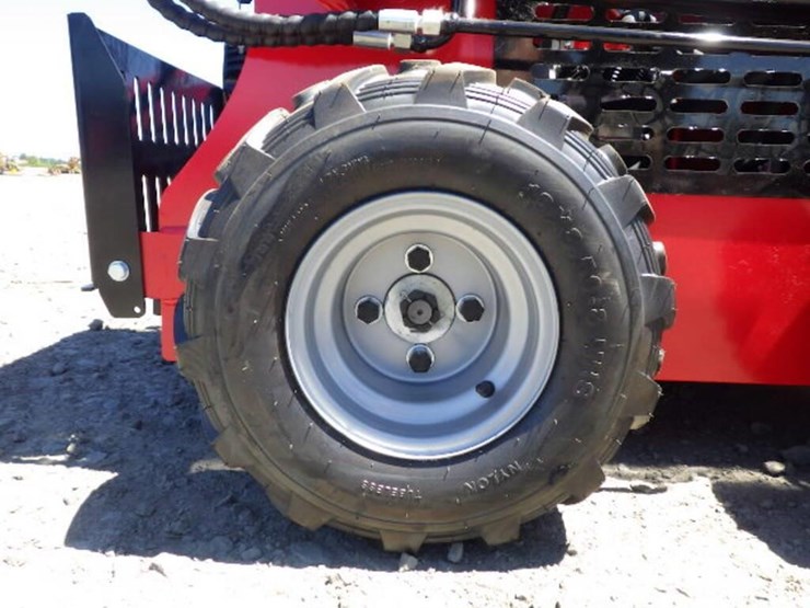 2026-sdlool-323tz-skid-steer-loader-image-9