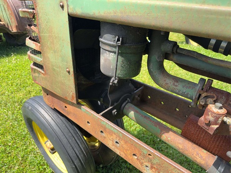john-deere-model-b-image-12