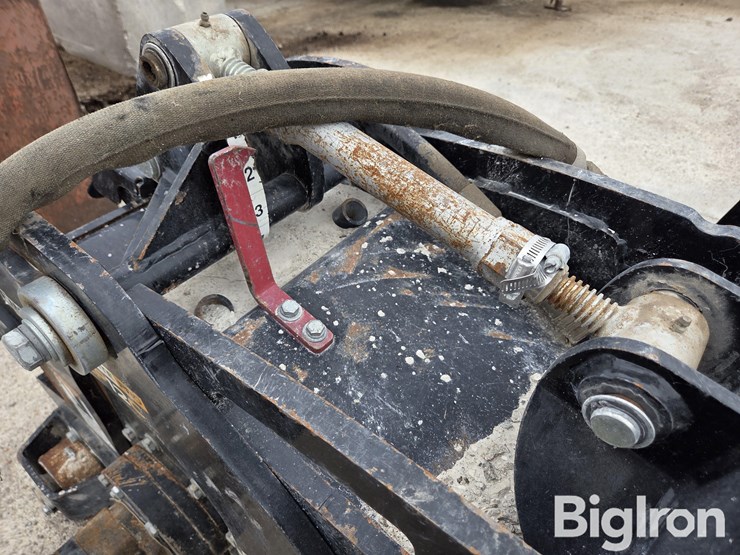 john-deere-cp12c-cold-planer-image-16