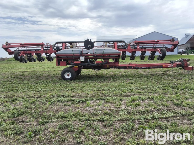 case-ih-1200-image-4