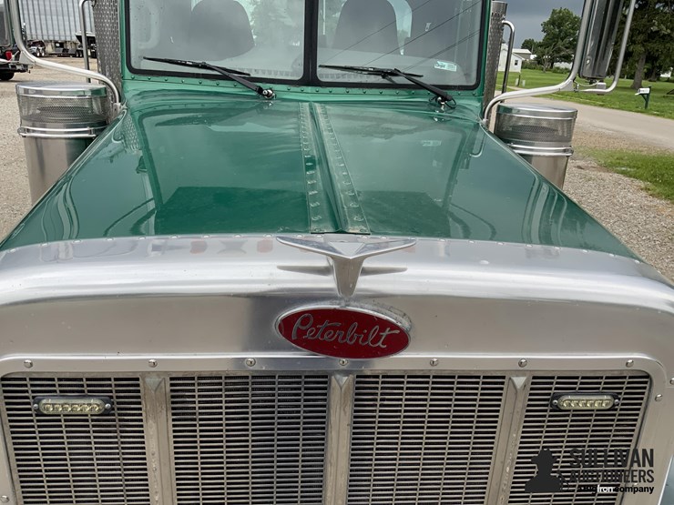 2006-peterbilt-379-image-12