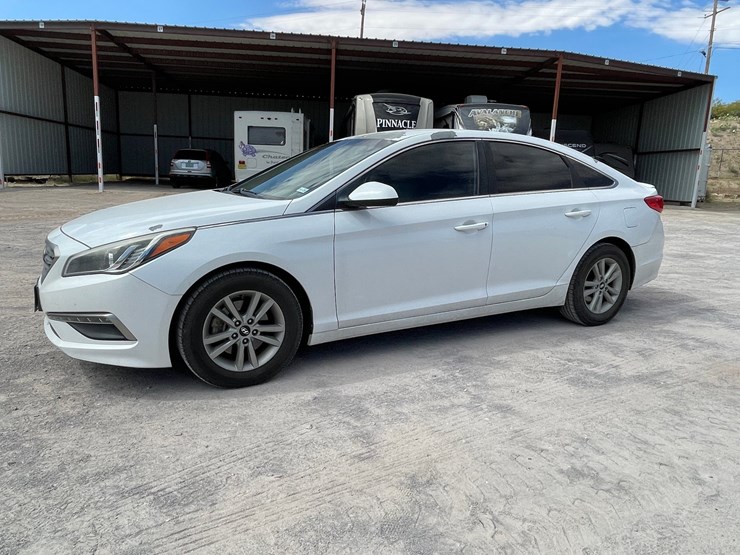 #160-•-2015-hyundai-sonata-(clean-tx-title)-image-2