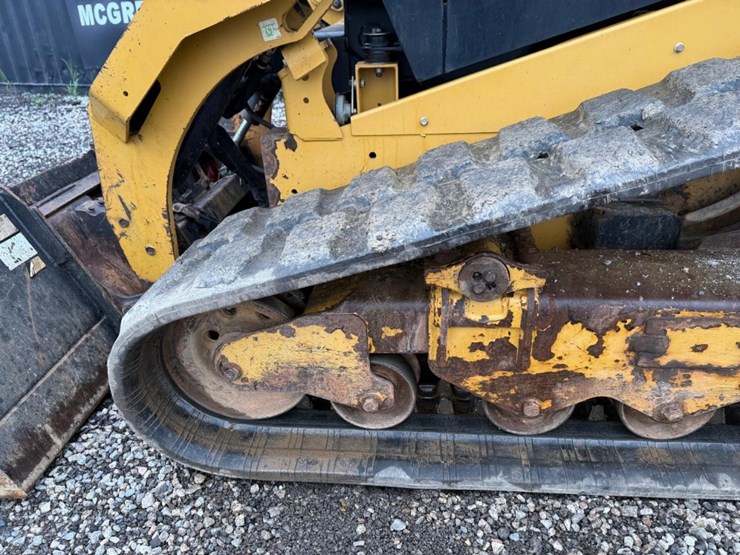 2018-caterpillar-299d2-image-18
