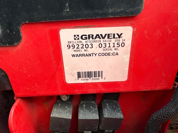#5102-•-gravely-zt-5400-lawn-mower-image-33