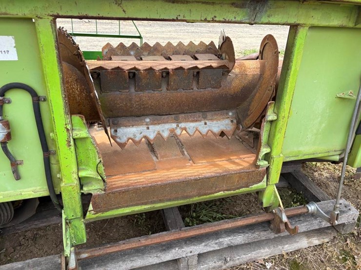 claas-4-row-rotary-corn-head-image-7