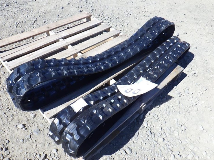tpm-excavator-rubber-tracks-image-2