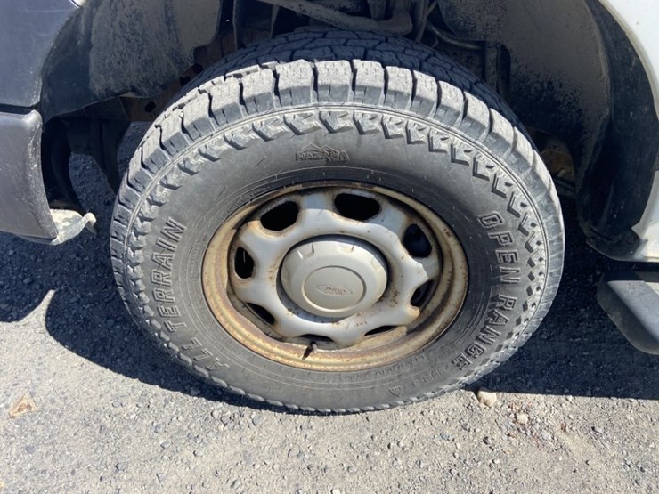 2011-ford-f150-xl-image-37