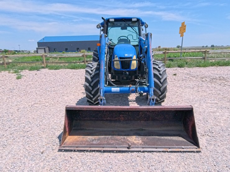 2004-new-holland-tl100a-image-9