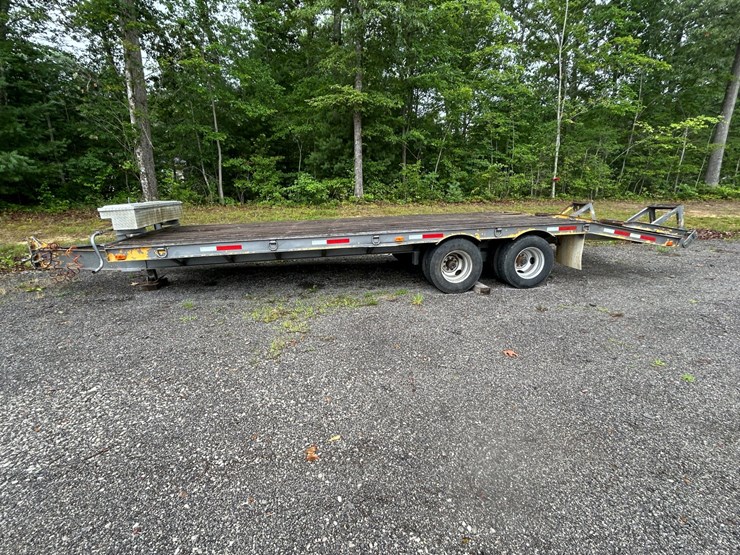 #31-•-1986-cz-tandem-axle-equipment-trailer-image-2