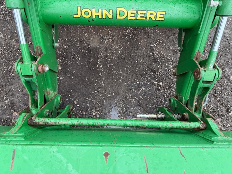john-deere-6115d-image-10