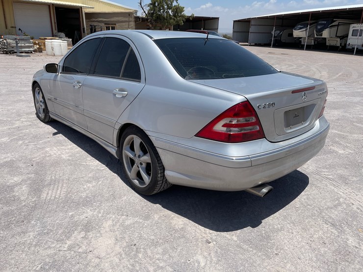 #162-•-2005-mercedes-c230-kompressor-(clean-nm-title)-image-7