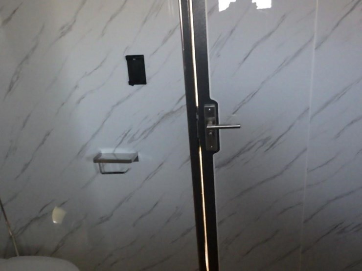 portable-toilet-w/-shower-image-11