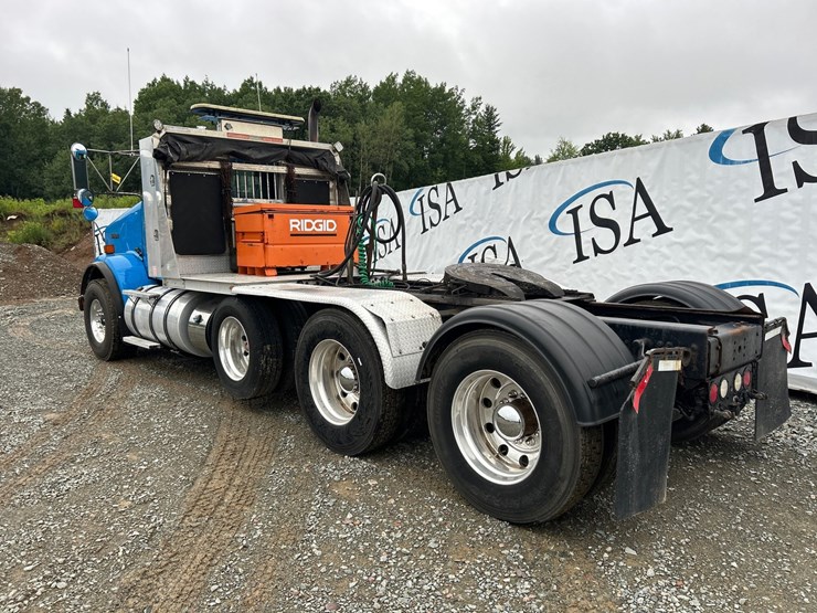 2013-kenworth-t800-image-3