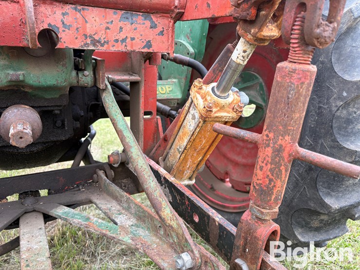 1949-oliver-66-image-12
