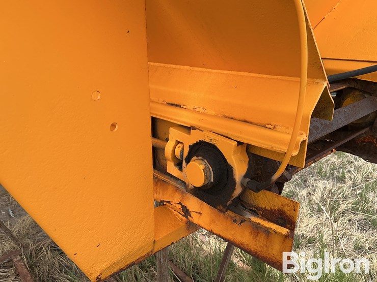 highway-equip-e2500-10-heavy-duty-v-box-sand-or-salt-spreader-box-image-9