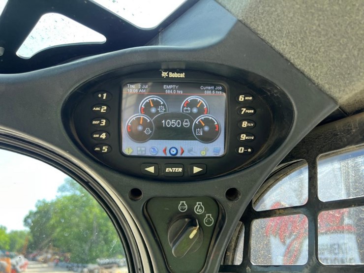2019-bobcat-t870-image-18