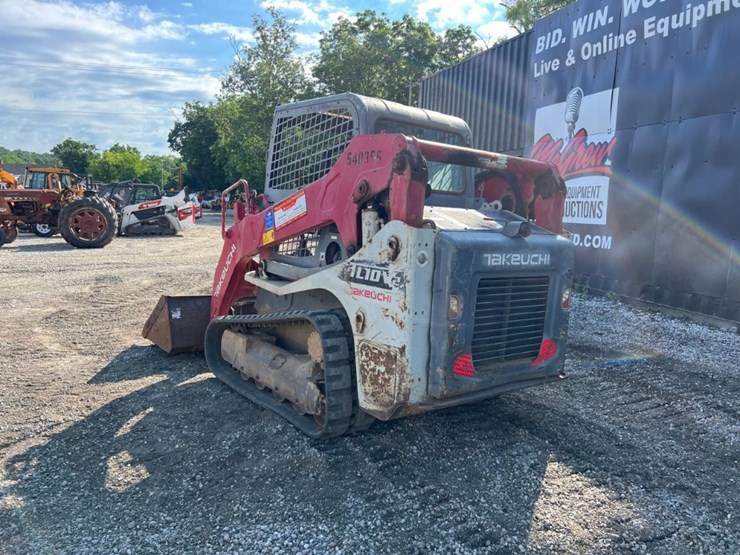2016-takeuchi-tl10v2-image-3