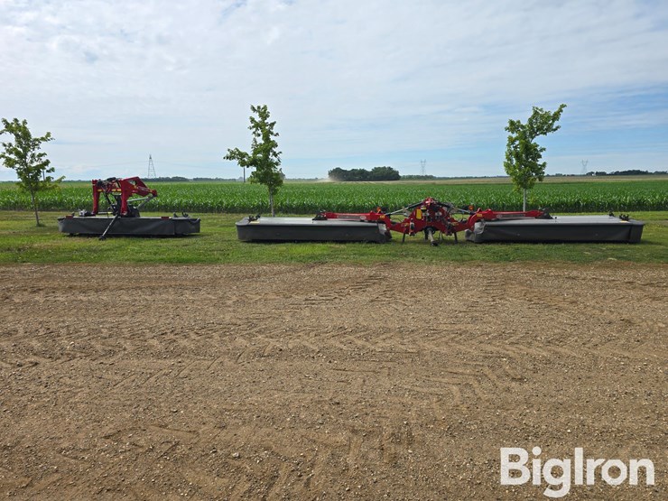 2022-massey-ferguson-30-image-6