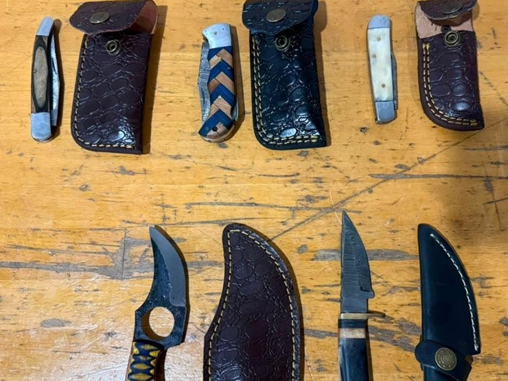 qty-(5)-pocket-&-fixed-blade-knives-w/-leather-sheaths-folding-&-hunting-assortment-image-1