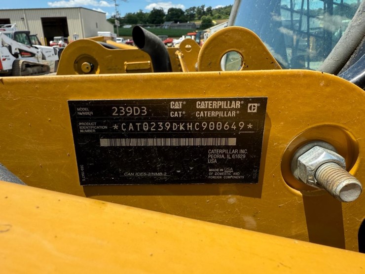 2019-caterpillar-239d3-image-29