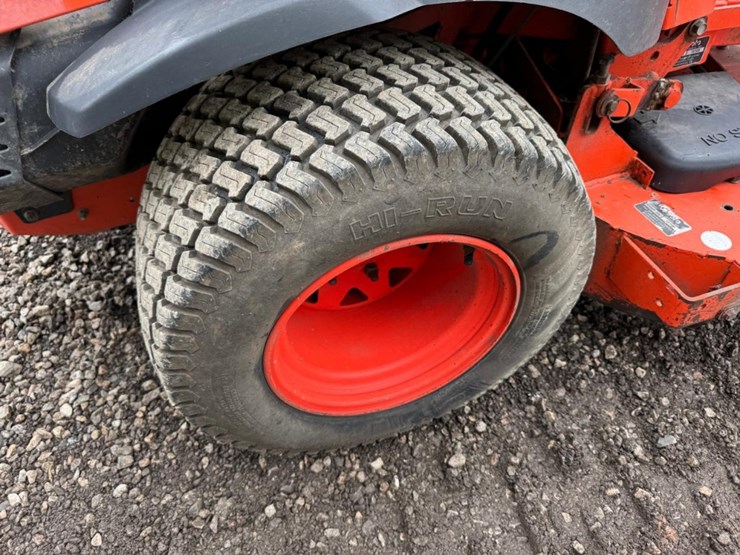 2016-kubota-z725kh-image-14