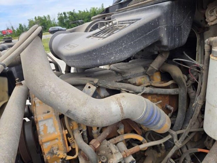 2007-caterpillar-15-image-41