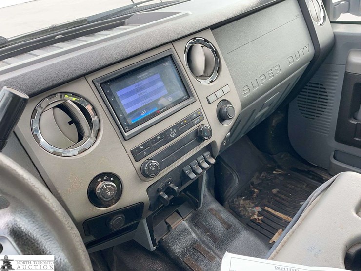 2015-ford-f350-image-13