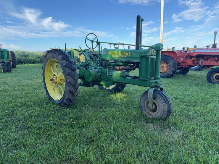 john-deere-bn-image-2