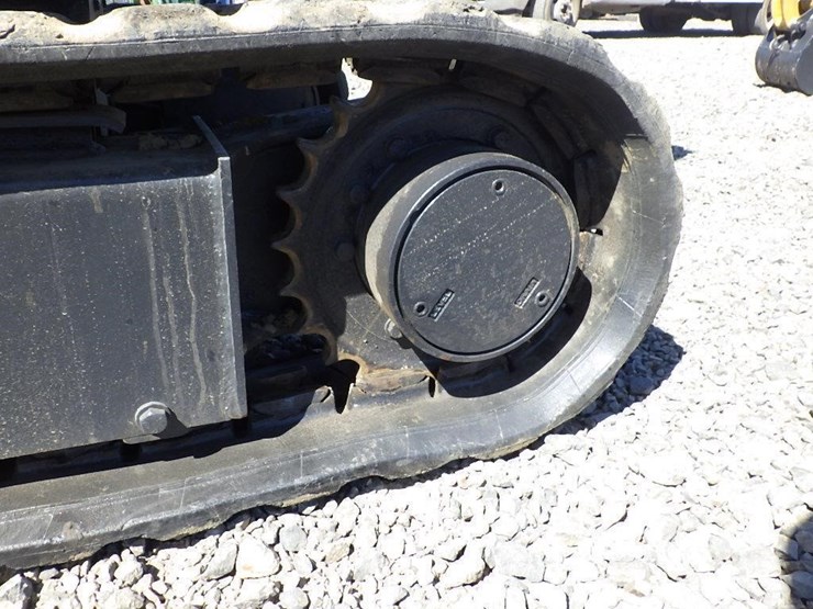 komatsu-pc28uu-image-9