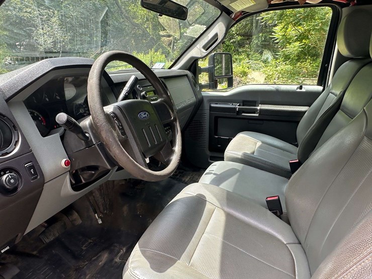 2012-ford-f350-image-66